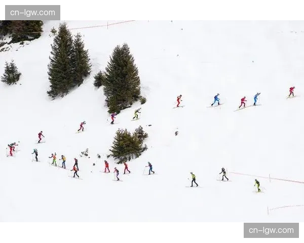 新增项目带来新变化 滑雪登山展现冬季运动多样性